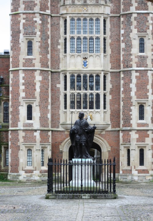 Henry VI Statue in Eton College Courtyard