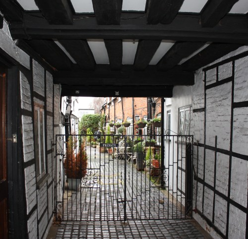 Private alleyway in Eton
