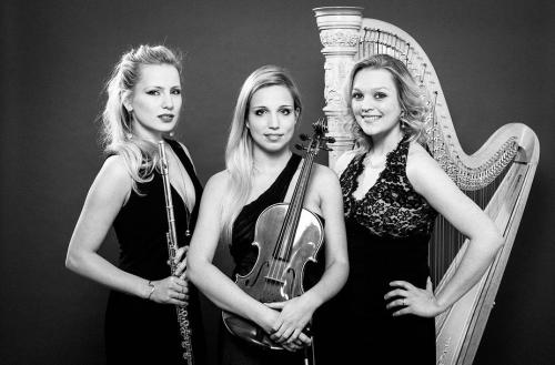 La Mer Trio (Maja Wegrzynowska (Viola), Renate Sokolovska (Flute) and Hannah Stone (Harp)  Photographer: Grzegorz Golebiowski.