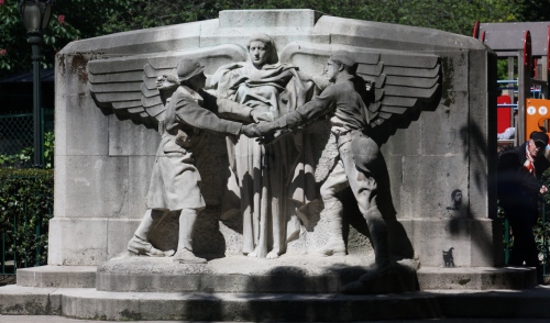 American Soldier Statue in Paris