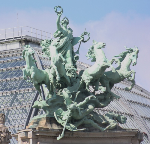 Paris has so many gorgeous statues ~ an outdoor museum